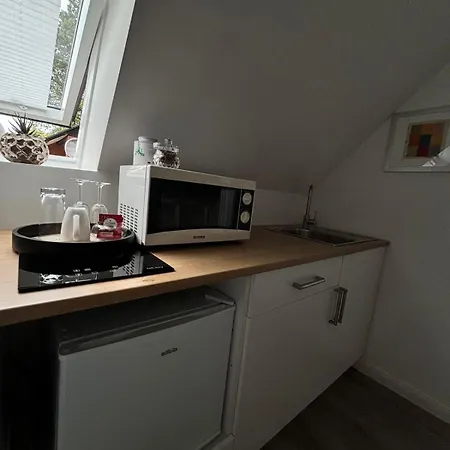 Mit Kueche Und Bad Habitación en casa particular *